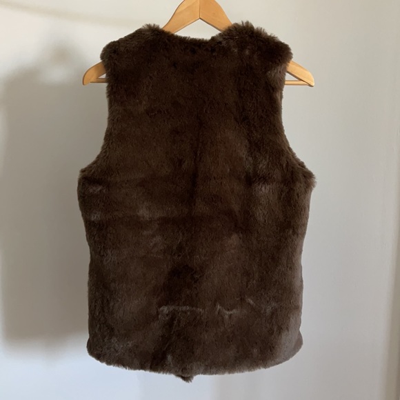 KENAR Brown Faux Fur Open Vest - Picture 4 of 5
